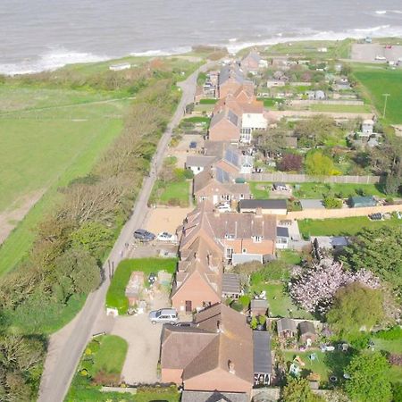 2 Minutes To Happisburgh Beach And Lighthouse Views - Dog Friendly Norfolk 외부 사진